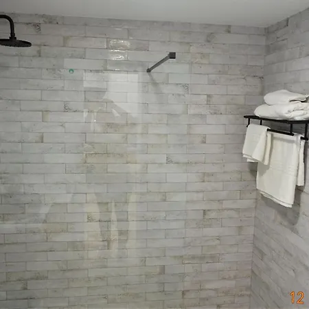 Appartement Santa Barbara - 200 M To The