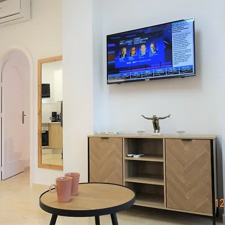 Apartment Santa Barbara - 200 M To The