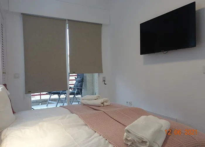 Apartment Santa Barbara - 200 M To The El Albir