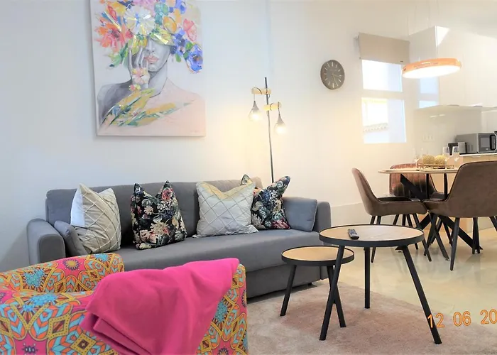 Apartment Santa Barbara - 200 M To The El Albir