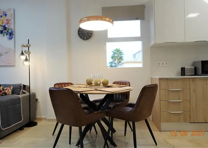 Apartment Santa Barbara - 200 M To The El Albir